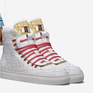 designed by me and are exclusive.comes in all sizes and are hand made from Italy